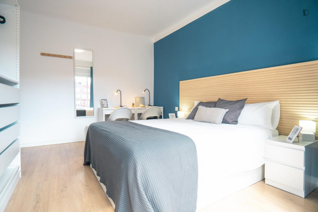 Welcoming double bedroom between La Castellana and La Guindalera - Madrid - chambre - ImmoJeune