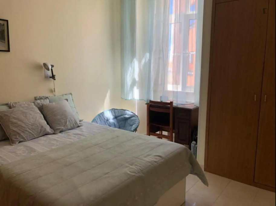 Welcoming apartment Close to Casino Figueira - Figueira da Foz - chambre - ImmoJeune