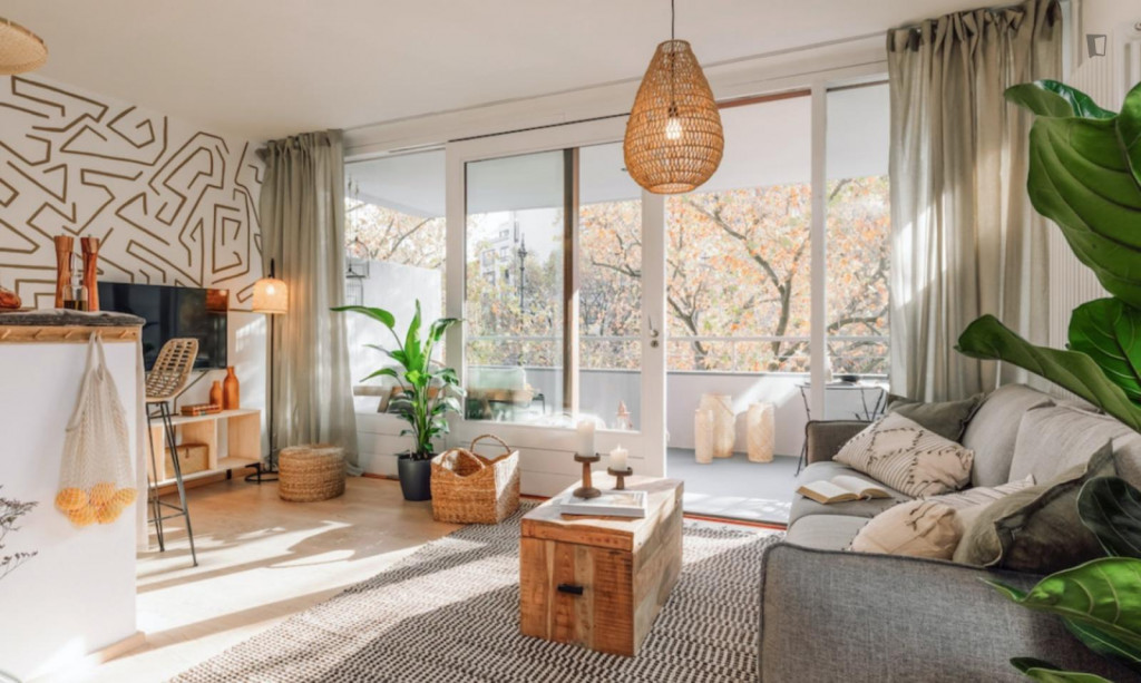 Marvellous 1-bedroom apartment with big balcony in Charlottenburg