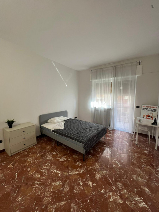 Pleasant double bedroom near Politecnico di Bari