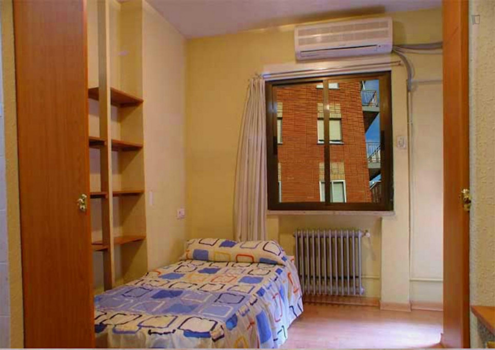Cosy studio close to Escuela Universitaria de Enfermería y Fisioterapia USAL