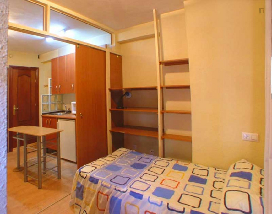 Cosy studio close to Escuela Universitaria de Enfermería y Fisioterapia USAL