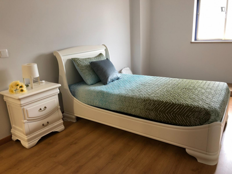 Suite bedroom in Leiria - with WC. - Leiria - chambre - ImmoJeune