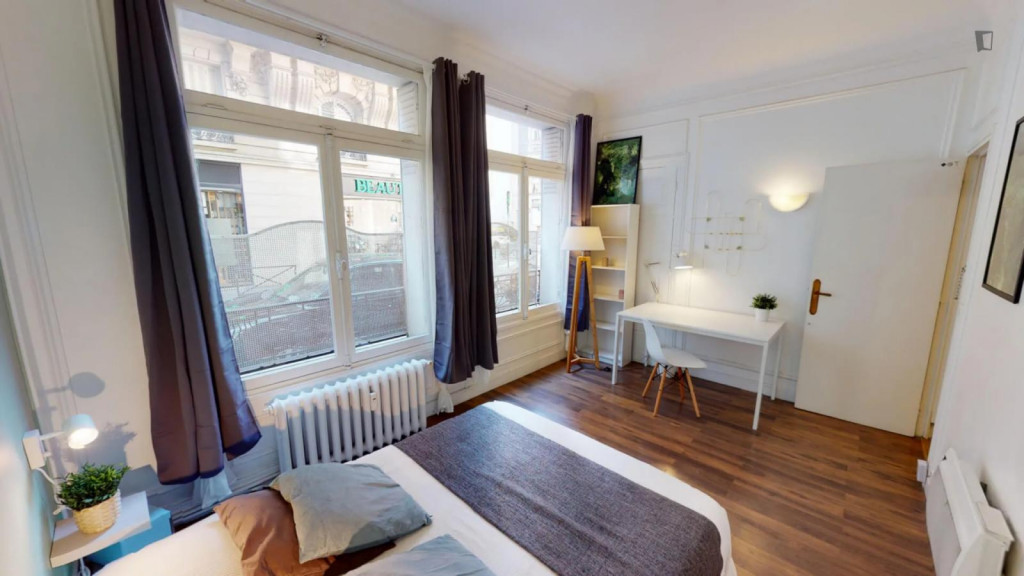 Cool double bedroom near Jardin du Ranelagh