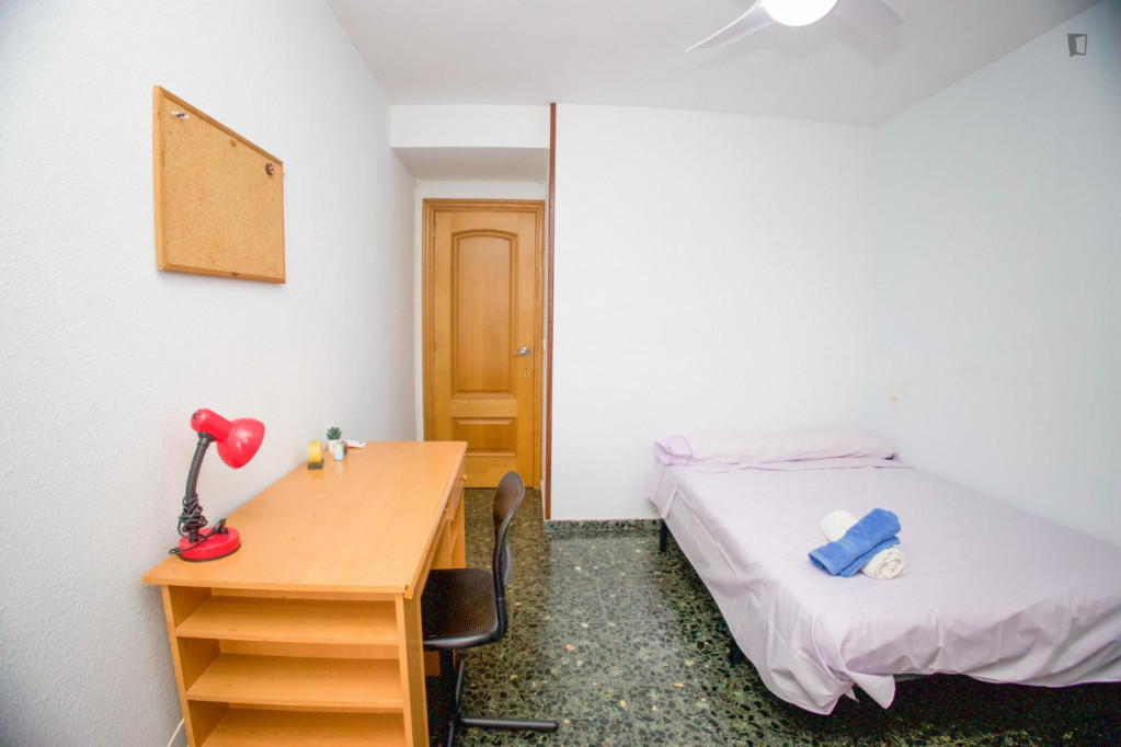 Charming single bedroom ion Sant Antoni - Valence - chambre - ImmoJeune