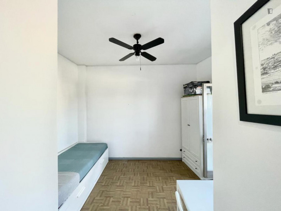 Great studio next to Faria Guimarães metro station