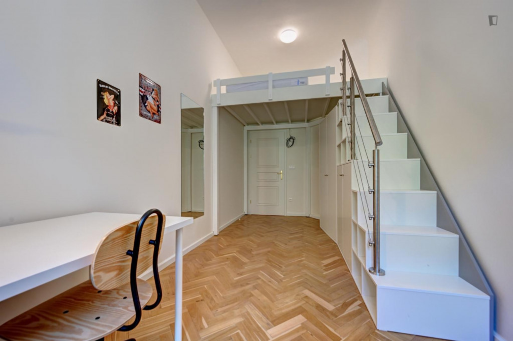 Interesting double bedroom in proximity to the Museum Kampa - Prague - chambre - ImmoJeune