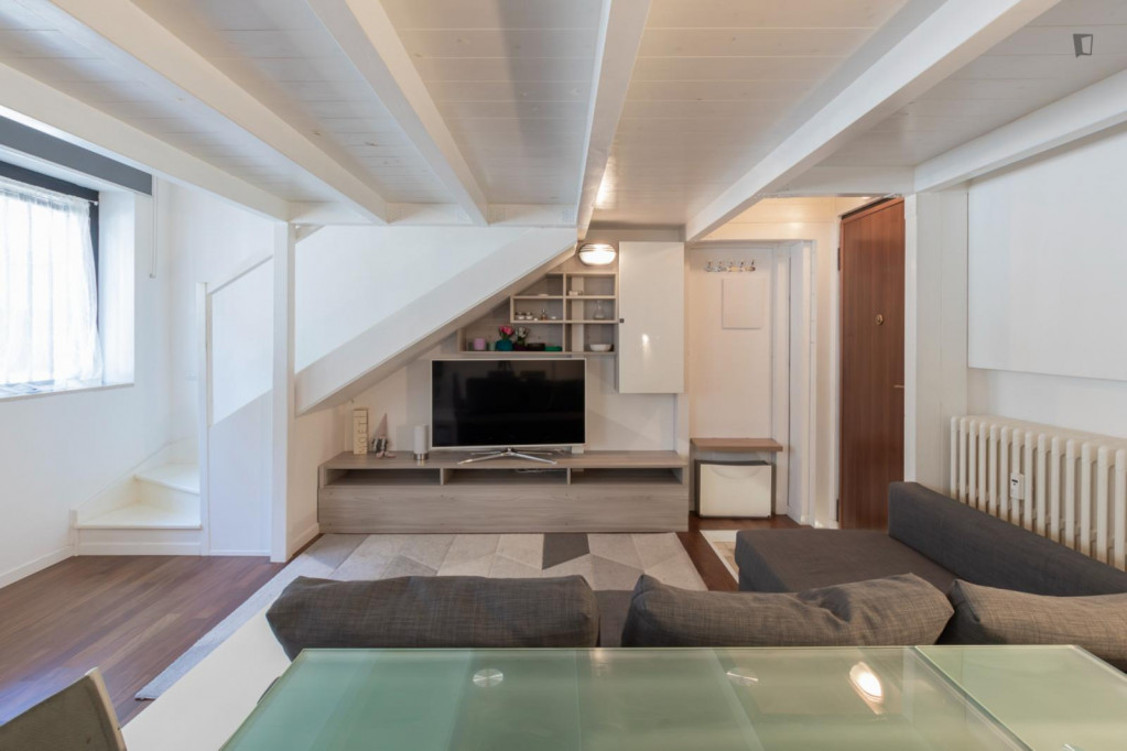 Stylish lofty studio near Bande Nere metro station - Milan - chambre - ImmoJeune