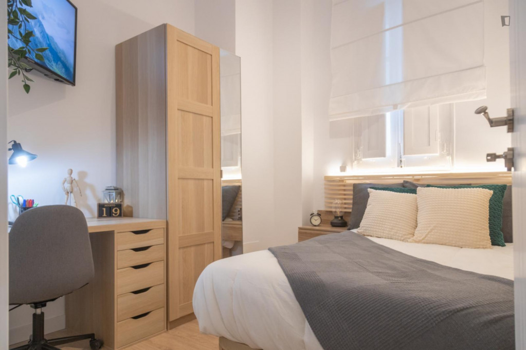 Beautiful single bedroom in the Retiro neighbourhood - Madrid - chambre - ImmoJeune