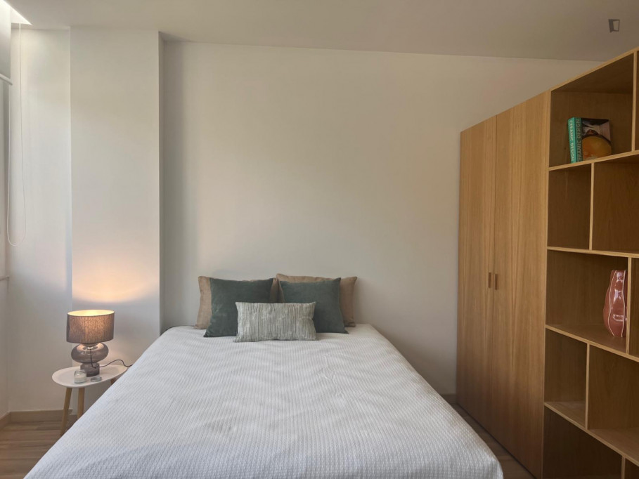 Cool and bright studio next to Quinta da Prelada
