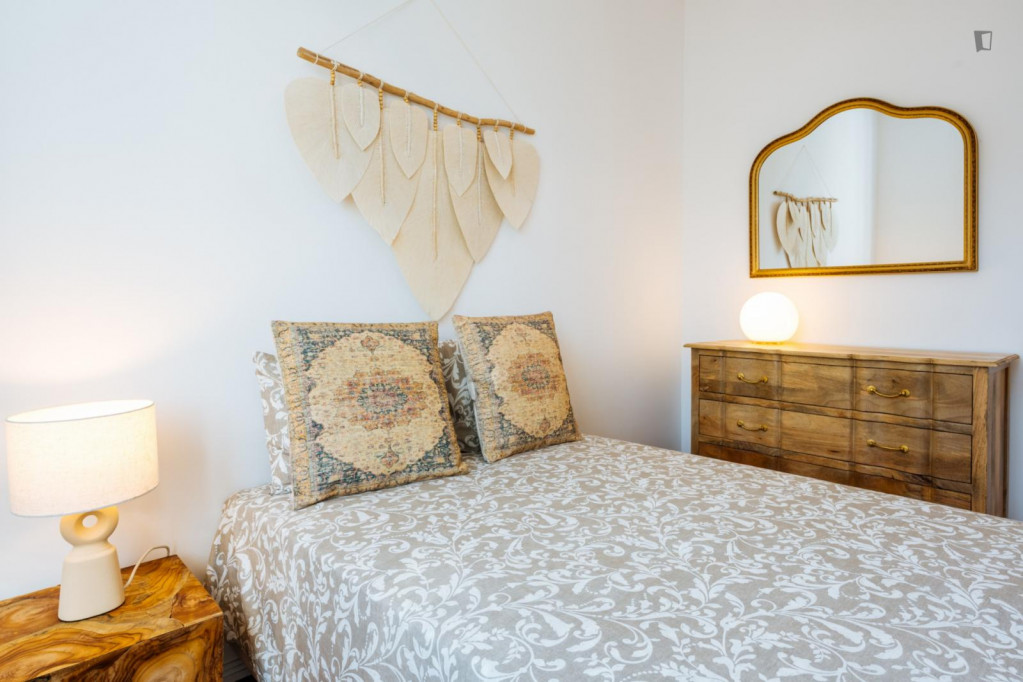 Very nice double ensuite bedroom in Arroios