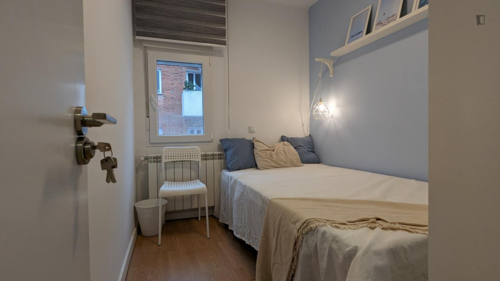 Cool single bedroom in San Sebastian de los Reyes close to National Police station Alcobendas - Madrid - chambre - ImmoJeune