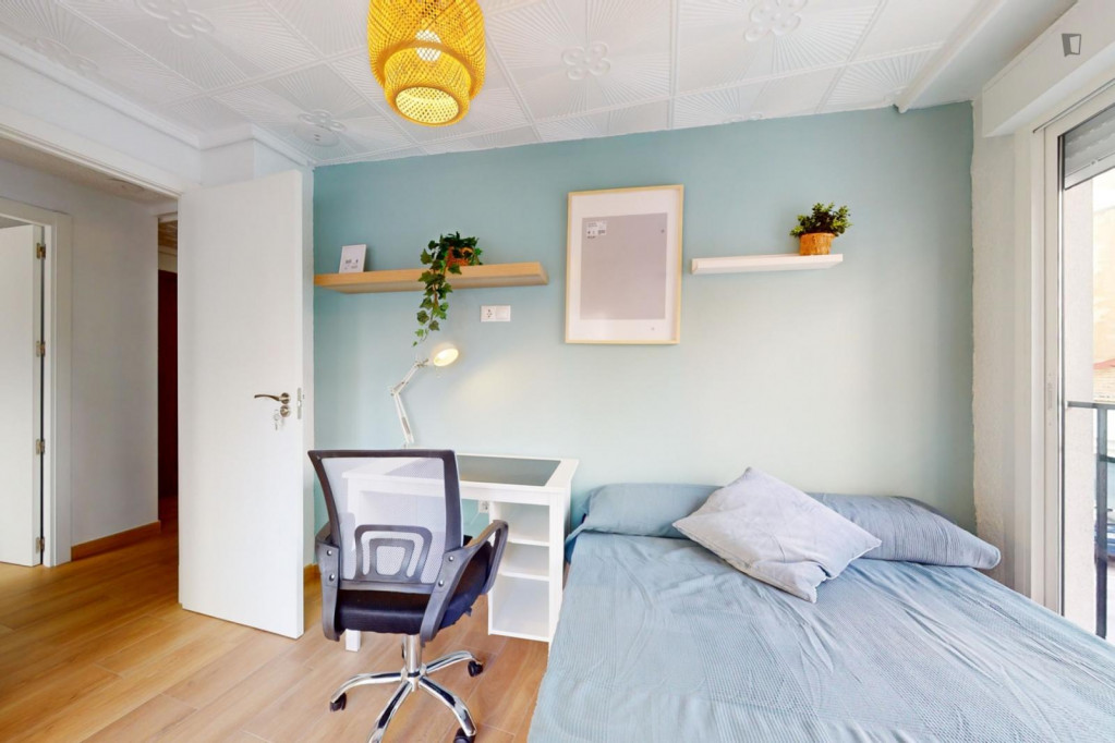 Appealing single bedroom - Alicante - chambre - ImmoJeune