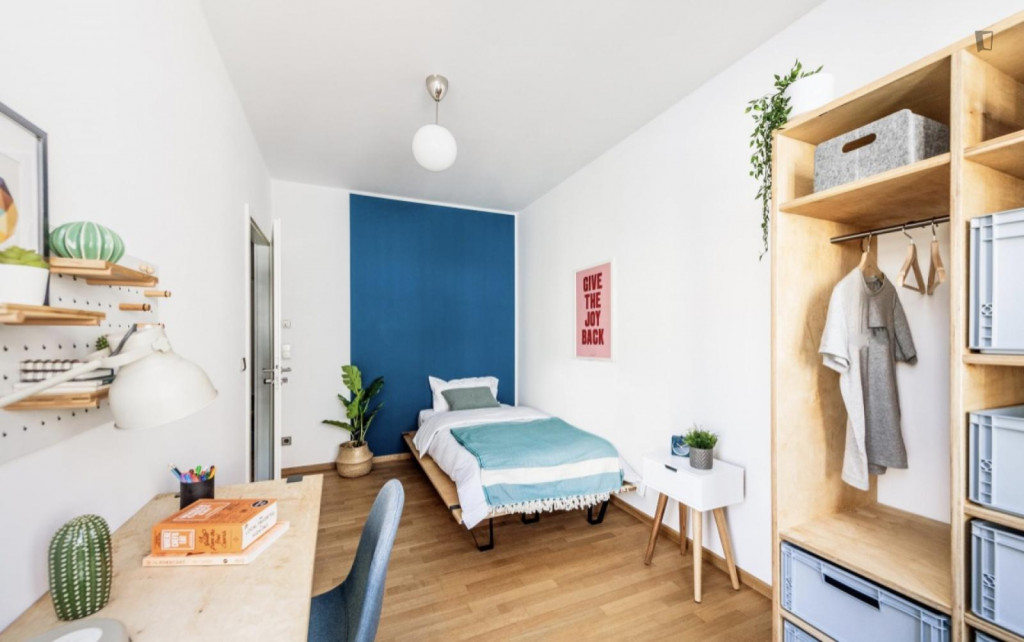 Comfy single bedroom not far from Schwartzkopffstraße metro station - Berlin - chambre - ImmoJeune