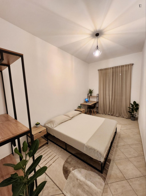 Appealing double bedroom near the Borghesiana metro - Rome - chambre - ImmoJeune