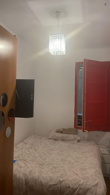 Shiny double bedroom near the Lesseps metro - Barcelone - chambre - ImmoJeune