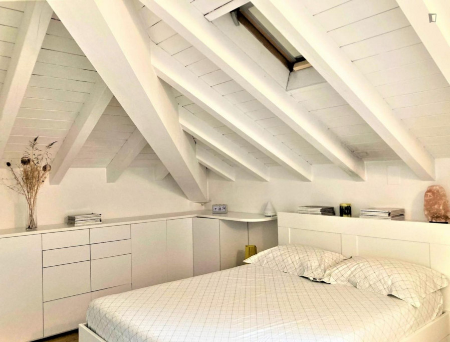 Wonderful 1-bedroom apartment in Navigli - Milan - chambre - ImmoJeune