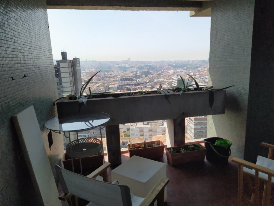 Amazing single room with balcony and an excellent view