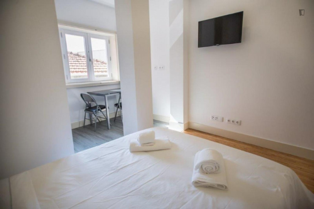 Very cool studio in popular Santo ildefonso