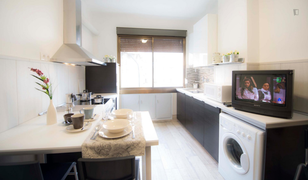 Alluring twin bedroom in a gorgeous flat, in Uribarri
