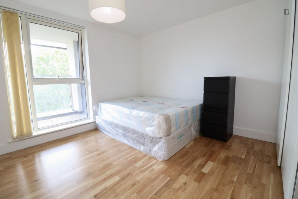 Inviting double bedroom in Isle of Dogs - London - chambre - ImmoJeune