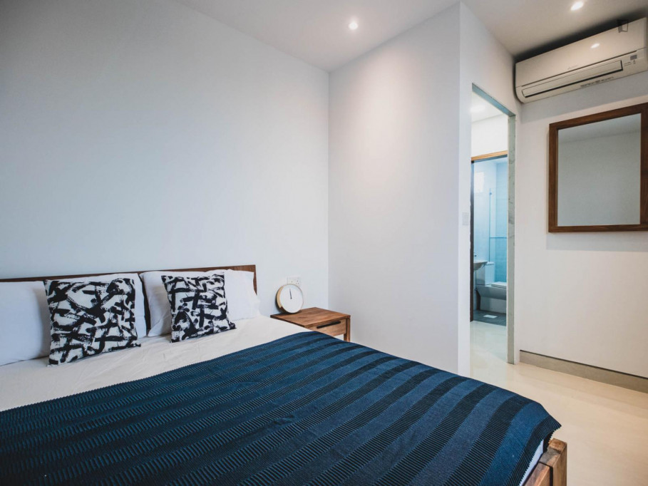 Pleasant double bedroom in proximity to the PLQ Mall - Singapore - chambre - ImmoJeune