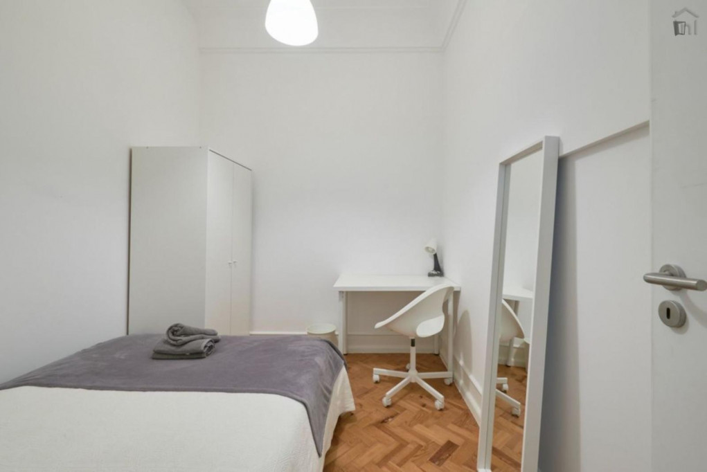 Nice single bedroom in Alameda