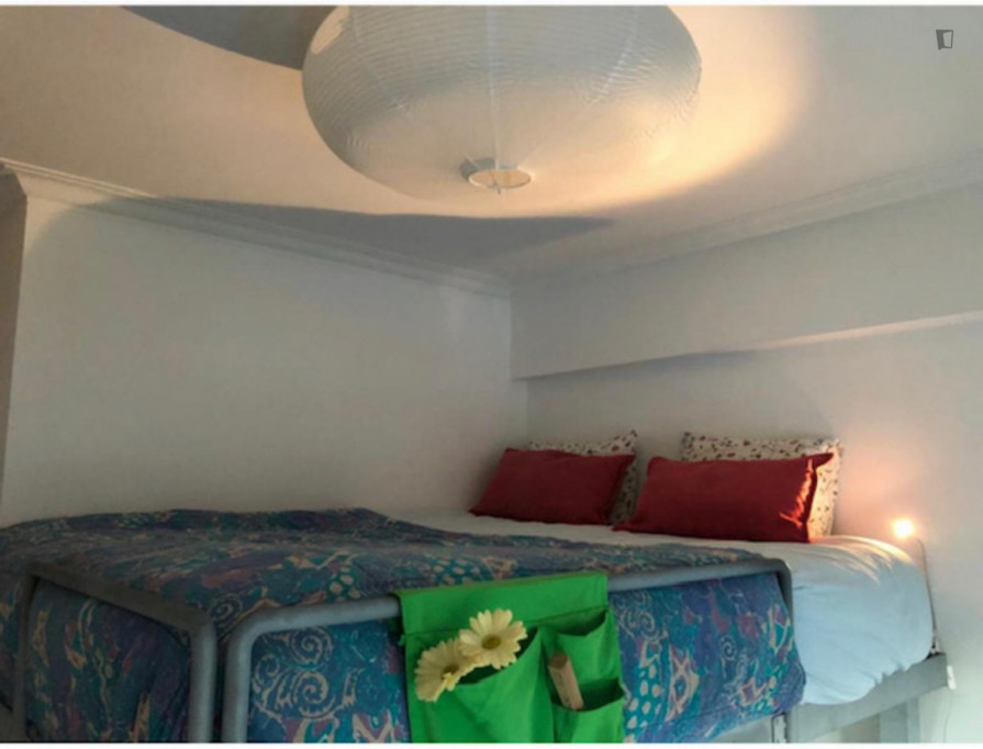 Comfortable 1-bedroom flat