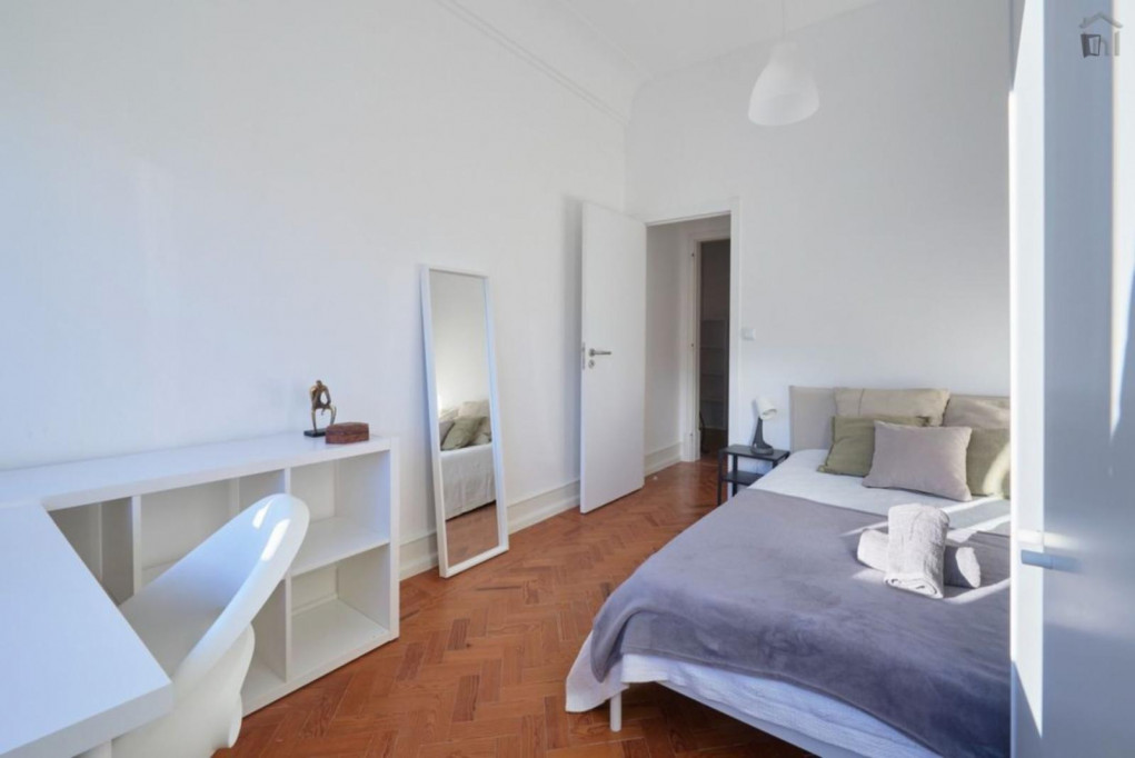 Inviting single bedroom in student-popular Alameda