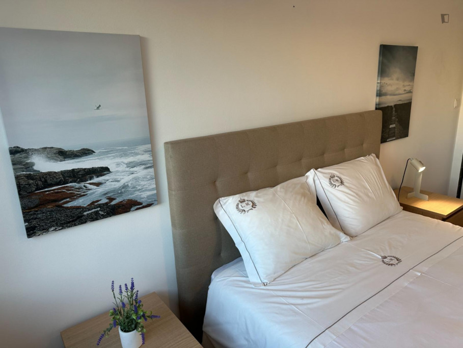 Amazing 3 bedroom flat next to Francos metro station