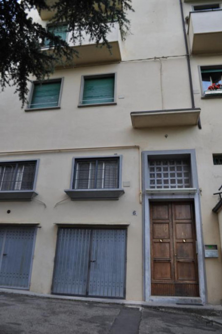 Comfy 2-bedroom apartment, with outdoor area, close to Giardini Margherita Bologna