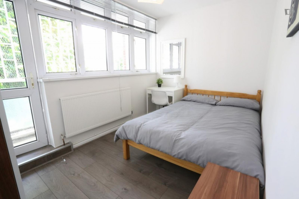 Bright double bedroom in Poplar - London - chambre - ImmoJeune