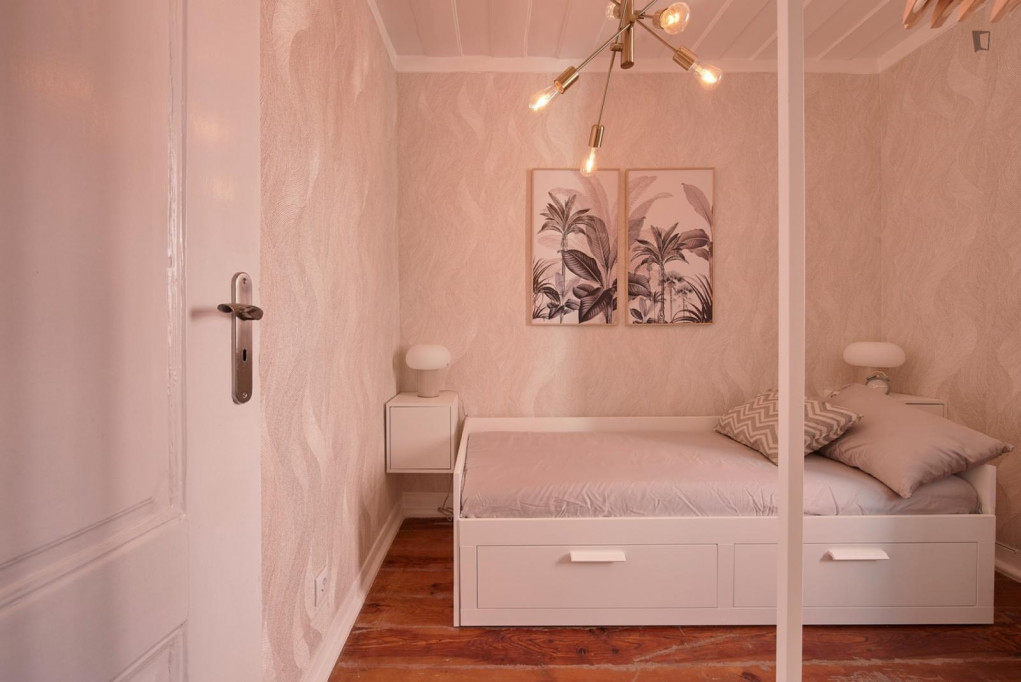 Great looking single bedroom in a property with balcony