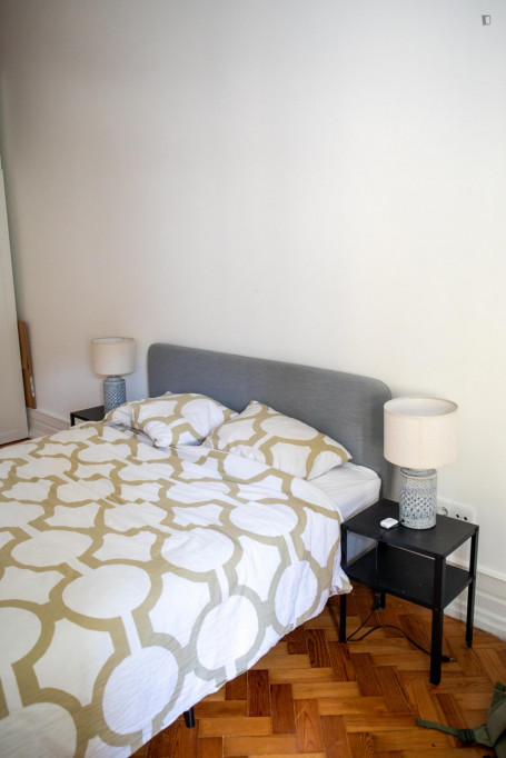 Attractive single bedroom - Lisbonne - chambre - ImmoJeune