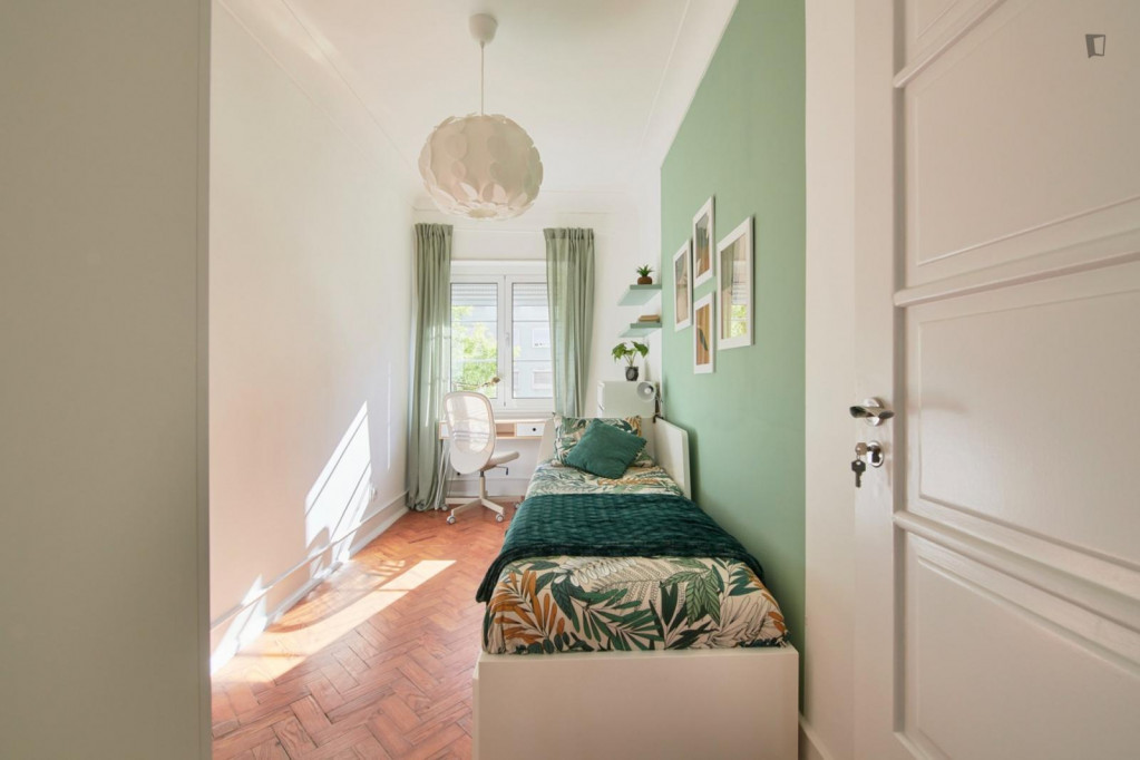 Attractive single bedroom - Lisbonne - chambre - ImmoJeune