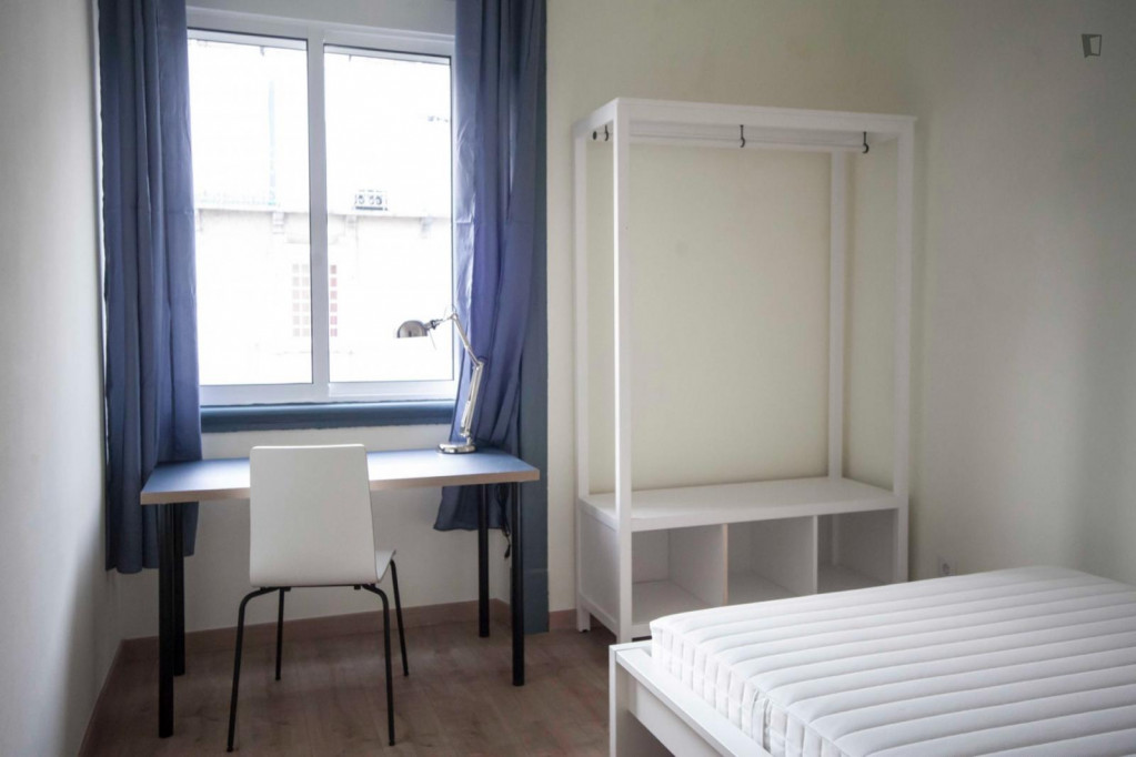 Great looking single bedroom - Lisbonne - chambre - ImmoJeune