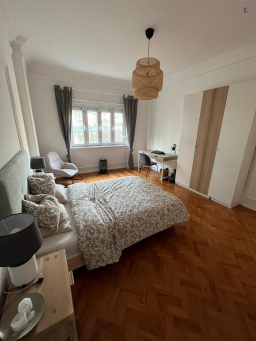Appealing single bedroom