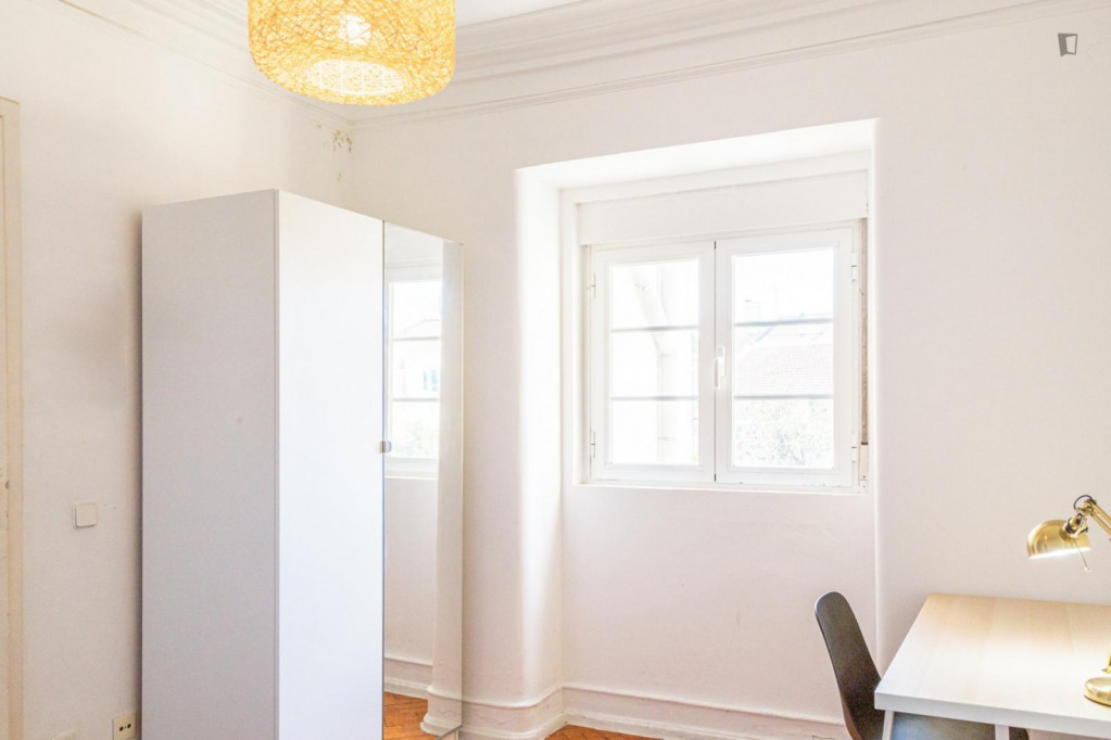 Attractive single bedroom - Lisbonne - chambre - ImmoJeune