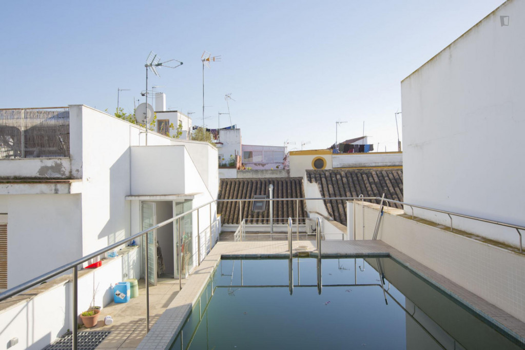 Super cool annex studio near Facultad de Belas Artes