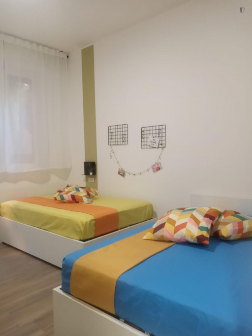 Bed in a twin bedroom close to Politecnico di Milano - Milan - chambre - ImmoJeune