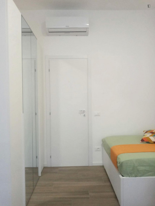 Bed in a cute twin bedroom near Politecnico di Milano - Milan - chambre - ImmoJeune