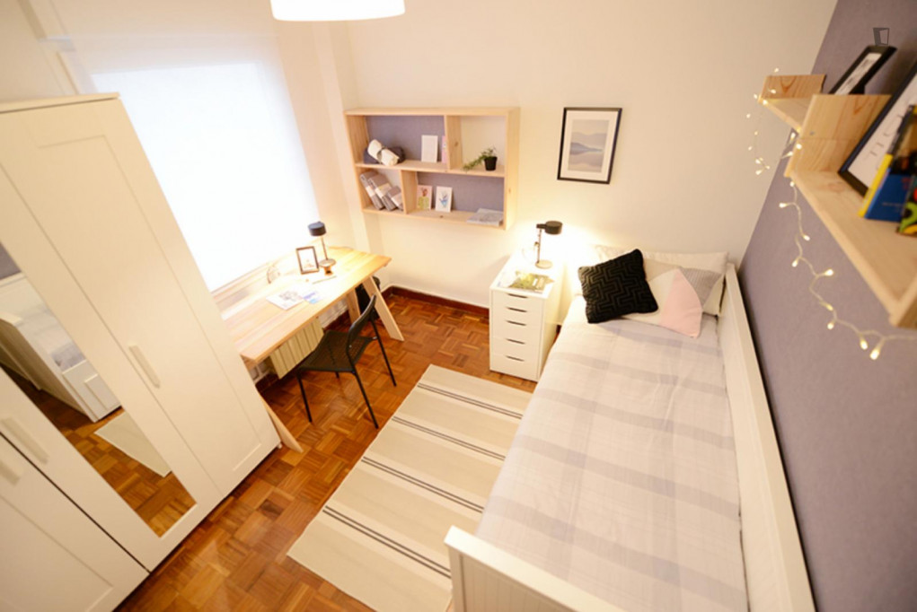 Nice single bedroom near Ametzola Parkea - Bilbao - chambre - ImmoJeune