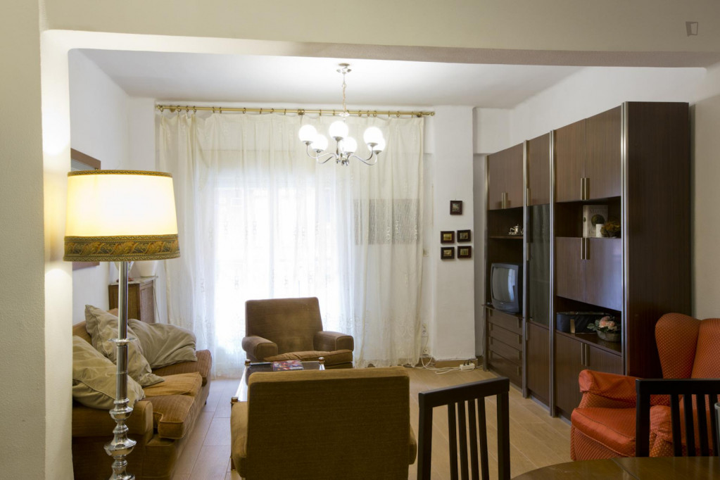 Cosy double bedroom not too far from Universidad de Sevilla