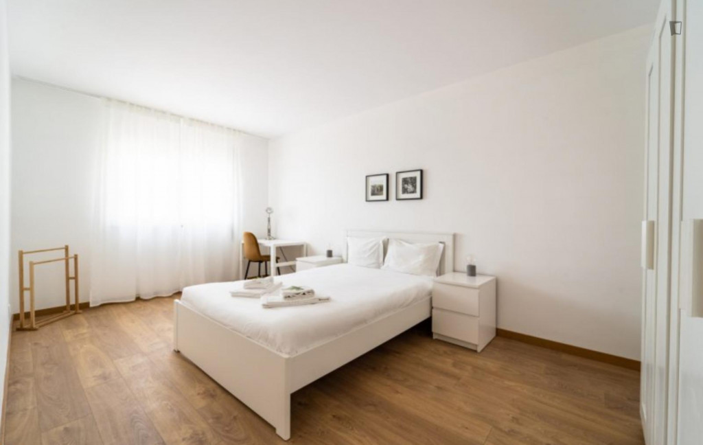 Luminous double bedroom a short walk from Braga Parque - Braga - chambre - ImmoJeune