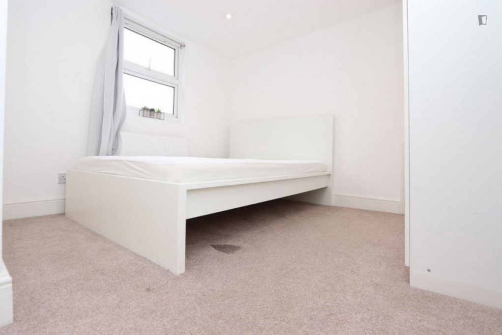 Cosy double bedroom next to South Park - London - chambre - ImmoJeune