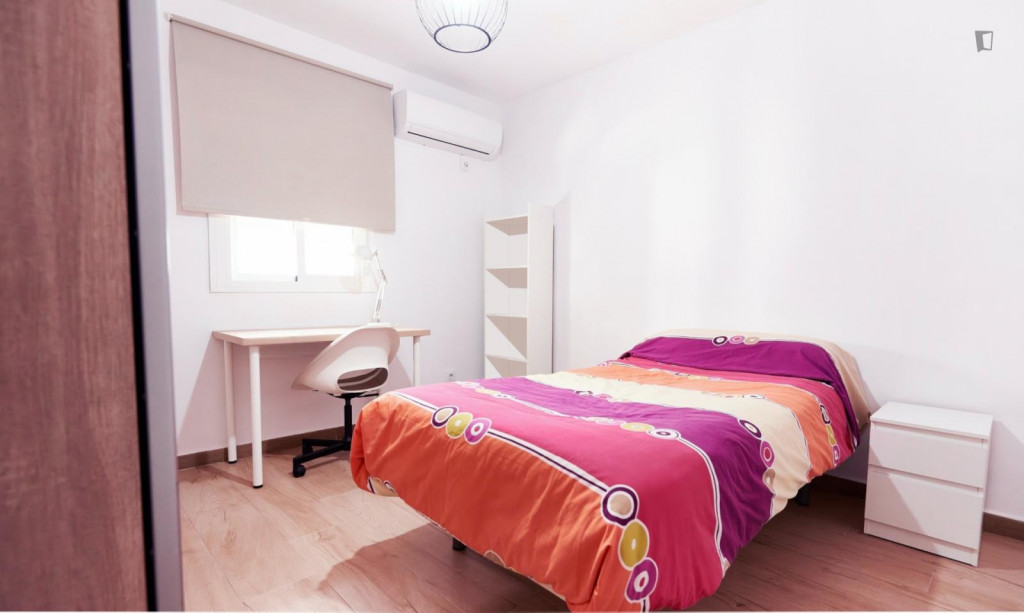 Cosy single bedroom in El Plantinar - Séville - chambre - ImmoJeune