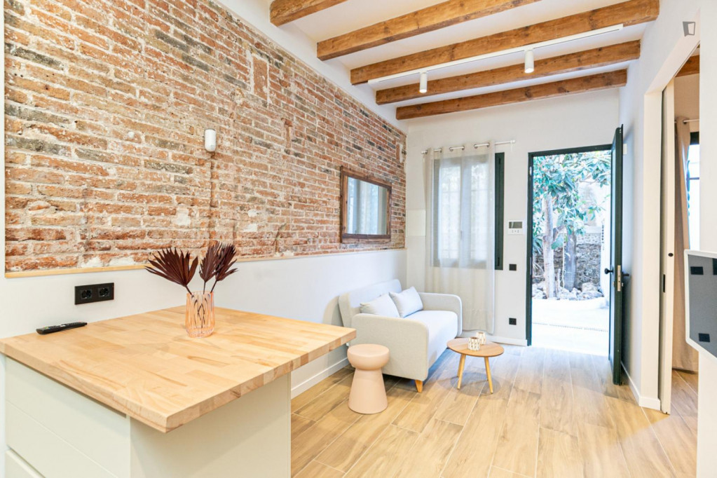 Cool 1-bedroom apartment with terrace near Parc Güell - Barcelone - chambre - ImmoJeune