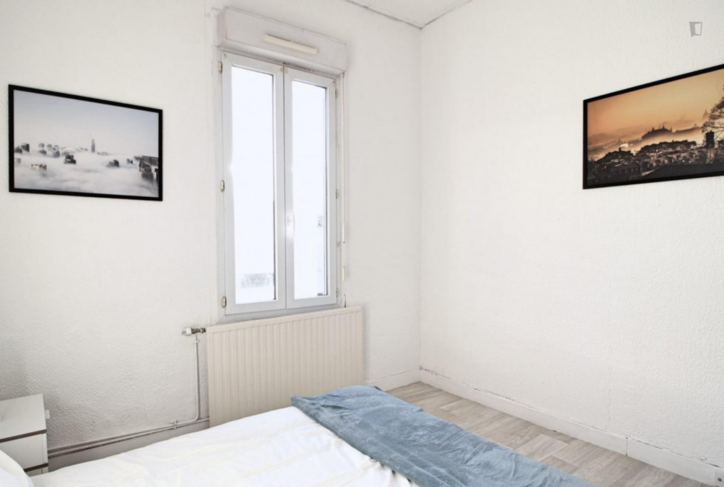 Very nice single bedroom in La Bastide
