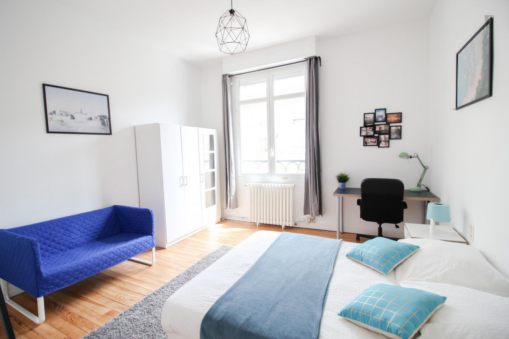 Spacious luminous bedroom - 16m² - BO9