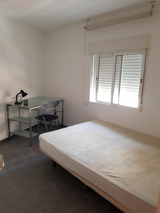 Comfy double bedroom close to Plaça de Benimaclet - Valence - chambre - ImmoJeune